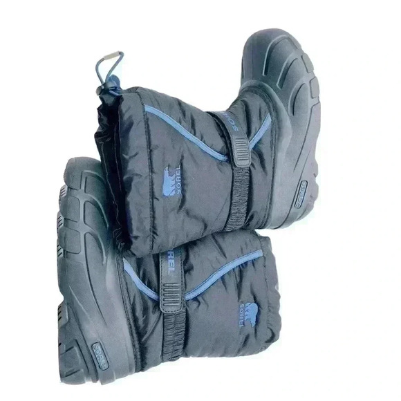 SOREL BIG KIDS WATERPROOF SNOW BOOTS BLACK/BLUE SIZE4 PREOWNED GREAT CONDITION - Picture 3 of 9